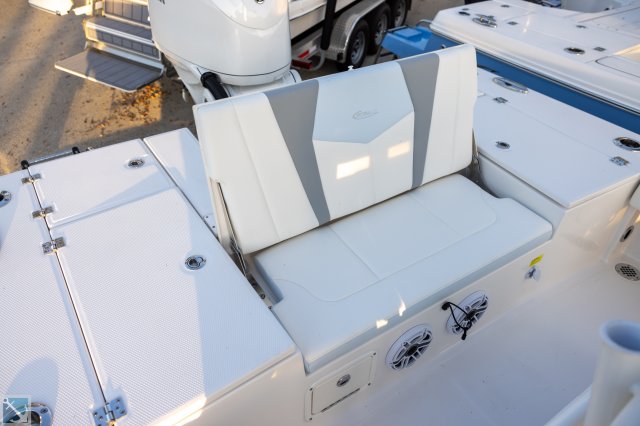 New 2024  powered Robalo Boat for sale